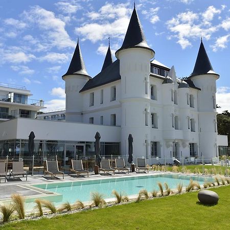 Hotel Chateau Des Tourelles, Thalasso Et Piscine D'Eau De Mer Chauffee Pornichet Esterno foto